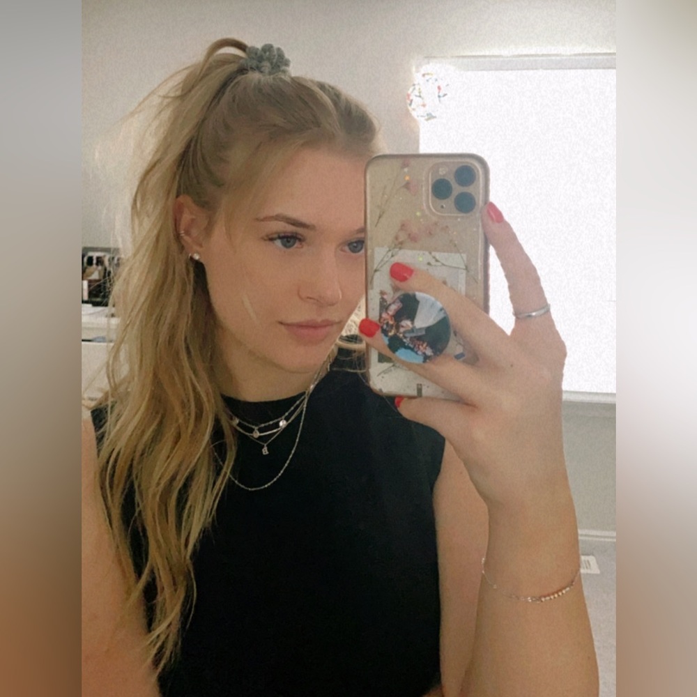 Meet your Posher, Rhiannon